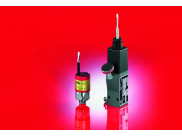 Explosion-protected pressure switches